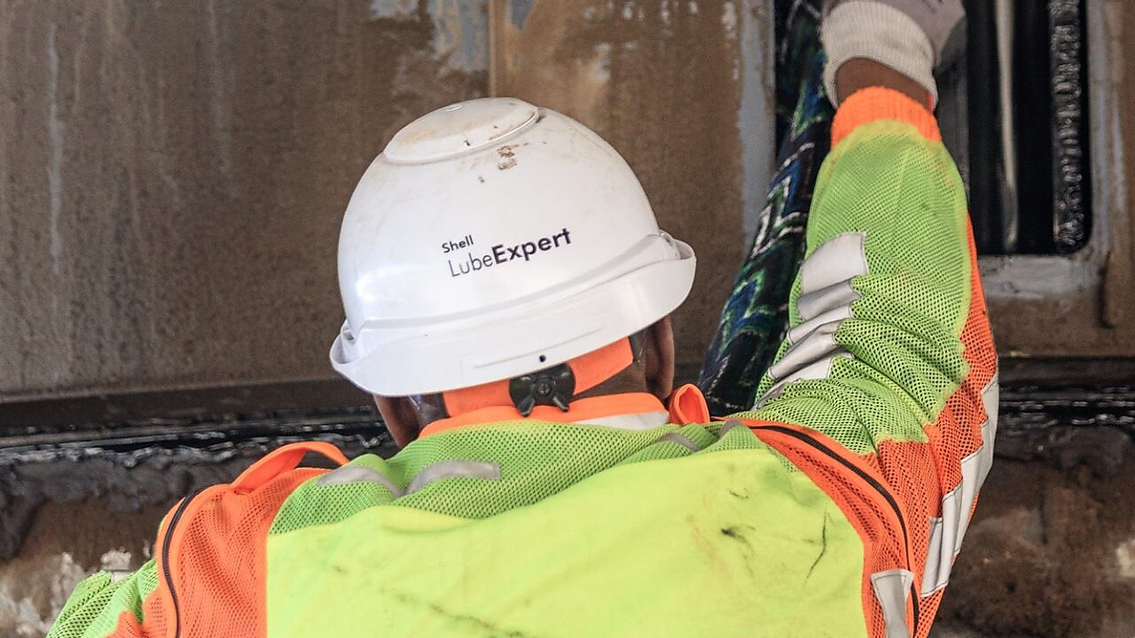 Shell Mining Lube Expert working on Mining industry equipment