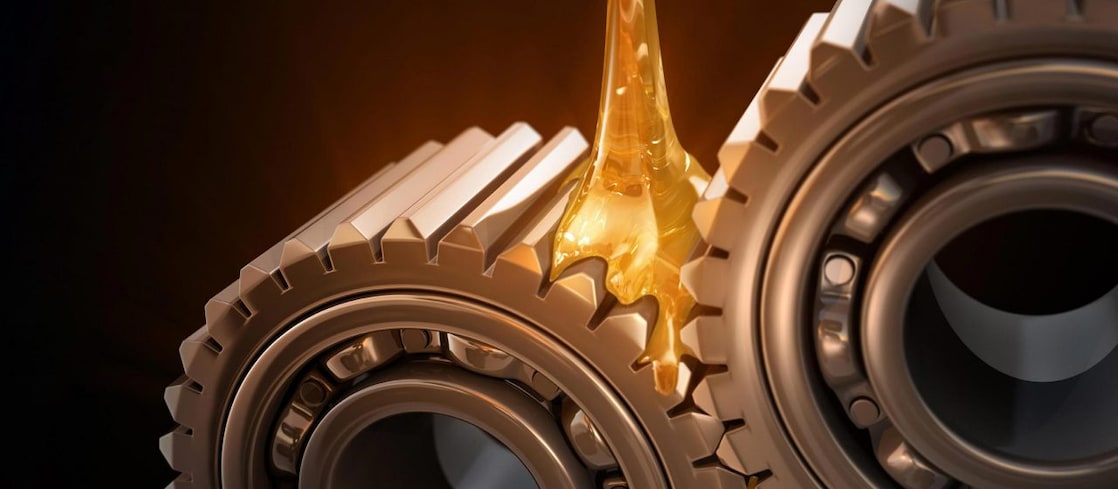 Lubricant oil on gears